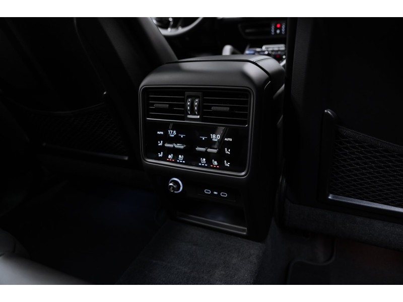 Porsche Cayenne Базовая 2026