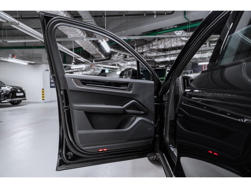 Porsche Cayenne Базовая 2026