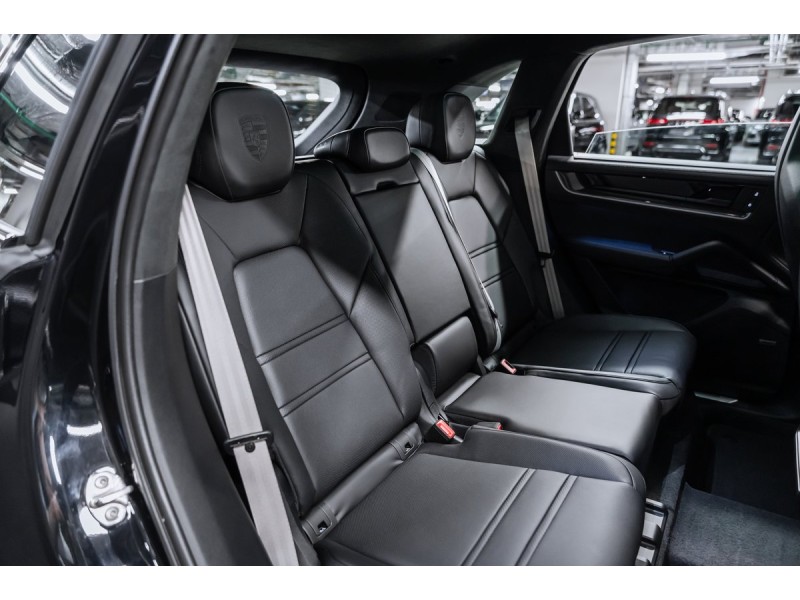 Porsche Cayenne Базовая 2026