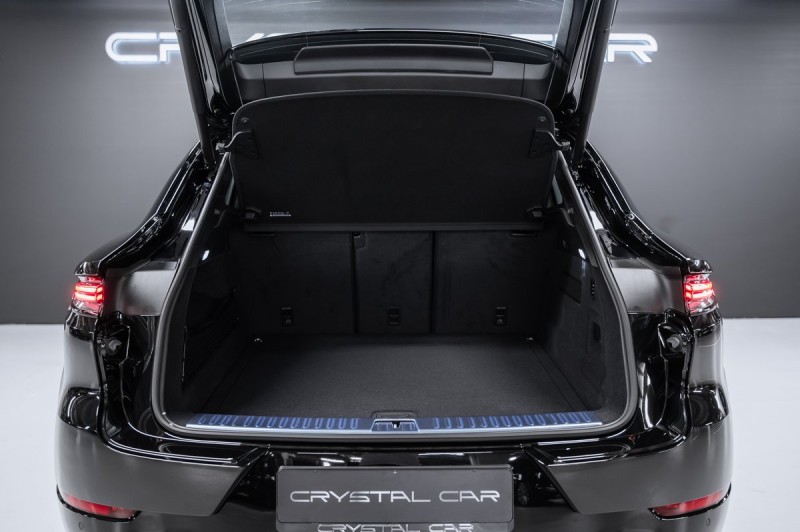 Porsche Cayenne GTS Coupé 2026