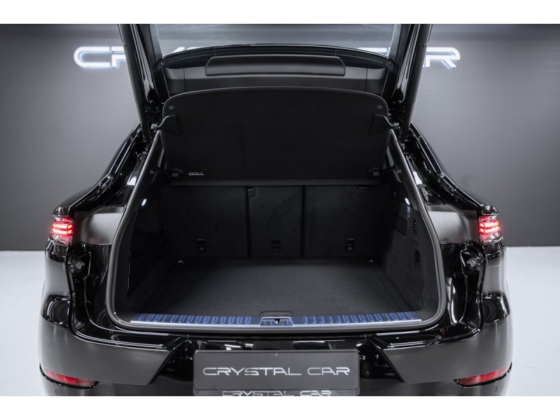 Porsche Cayenne GTS Coupé 2026
