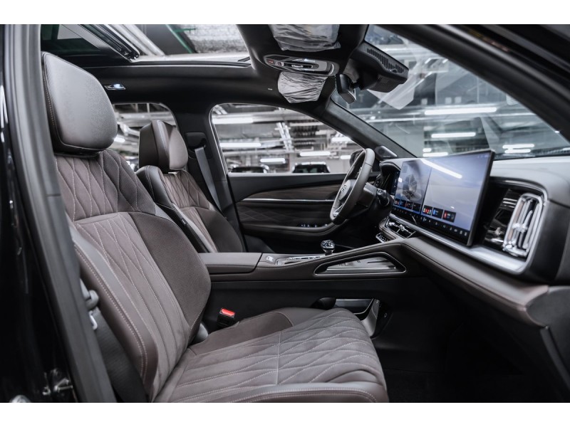 Geely Monjaro Full Moon (Xingyue L) 2026