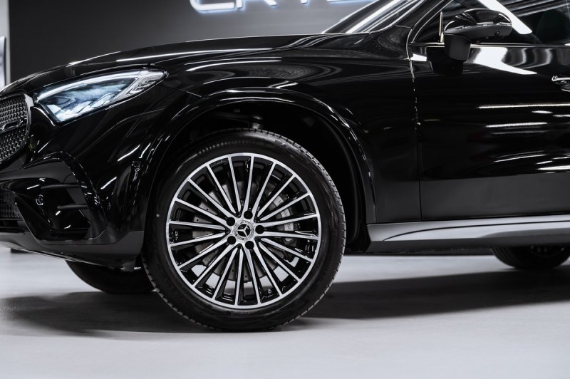Mercedes-Benz GLC Coupe GLC 300 4MATIC Coupe 2025