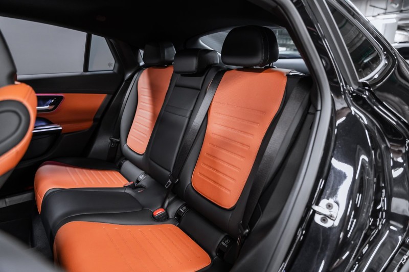 Mercedes-Benz GLC Coupe GLC 300 4MATIC Coupe 2025