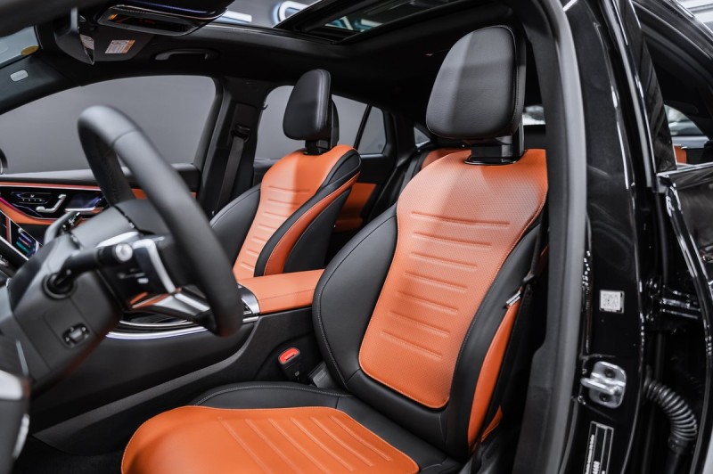 Mercedes-Benz GLC Coupe GLC 300 4MATIC Coupe 2025