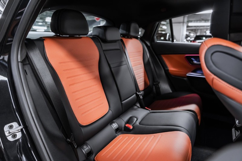 Mercedes-Benz GLC Coupe GLC 300 4MATIC Coupe 2025