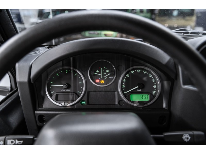 Land Rover Defender  2008