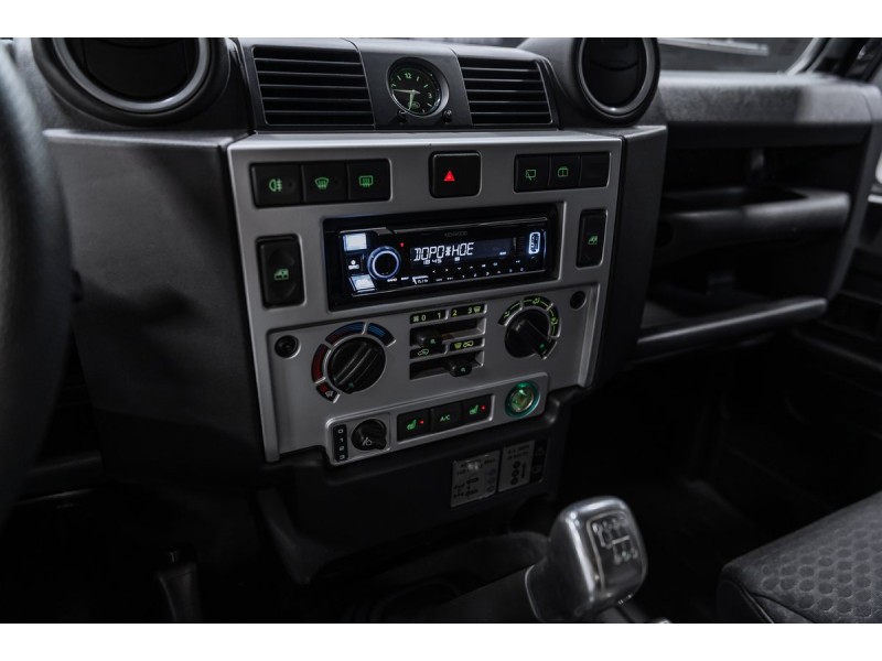 Land Rover Defender  2008