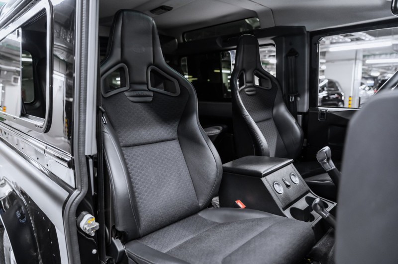 Land Rover Defender  2008