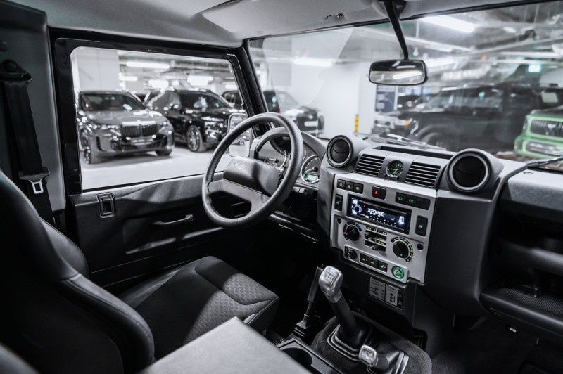 Land Rover Defender  2008
