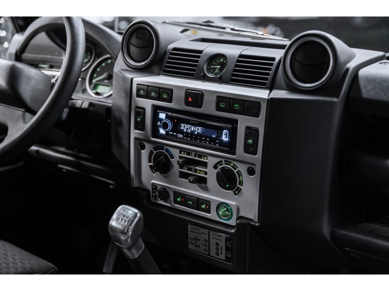 Land Rover Defender  2008