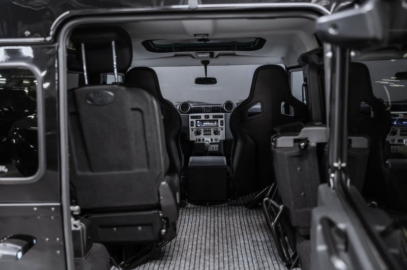 Land Rover Defender  2008