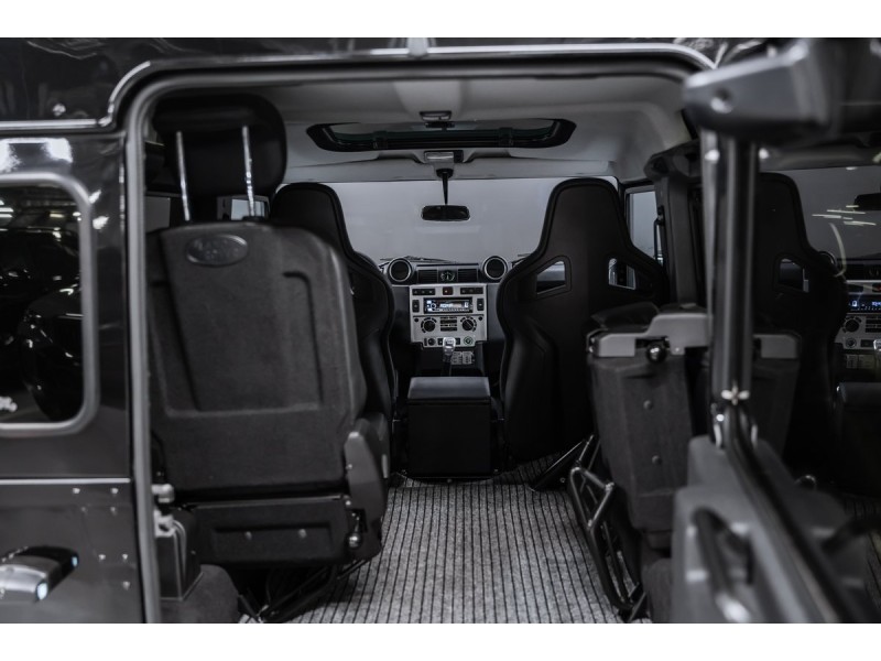 Land Rover Defender  2008