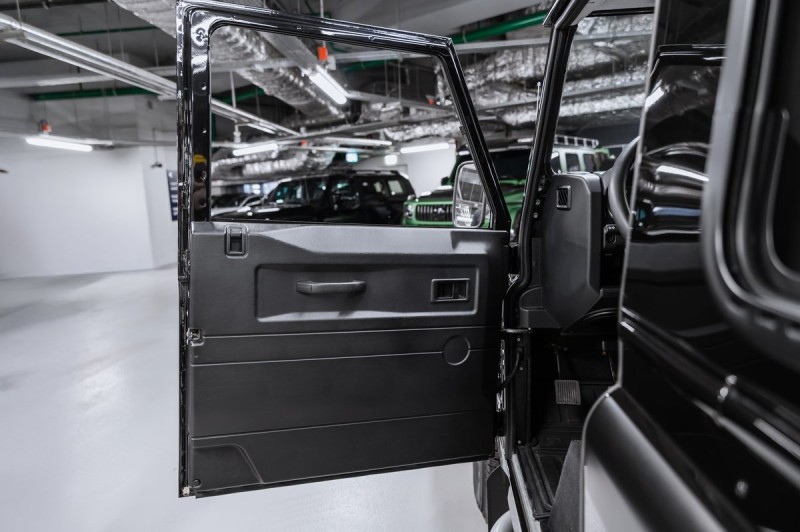 Land Rover Defender  2008