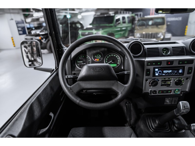 Land Rover Defender  2008
