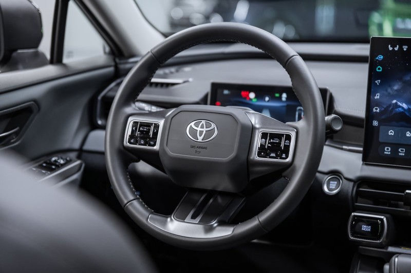Toyota RAV4 Luxury 2026