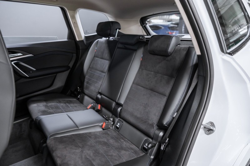 BMW X1 xDrive25Li M Sport Package 2025