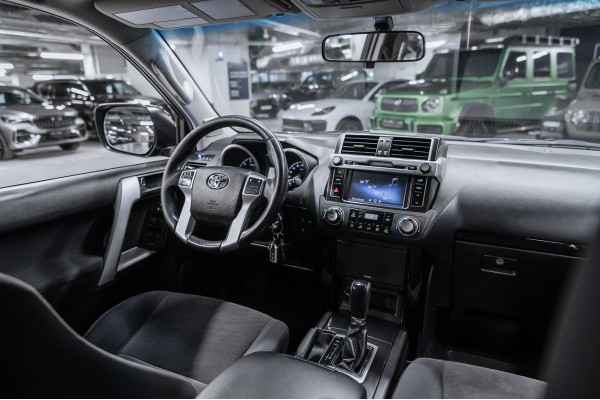 Toyota Land Cruiser Prado Стандарт 2015