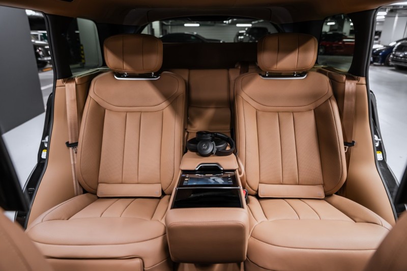 Land Rover Range Rover V — 2026