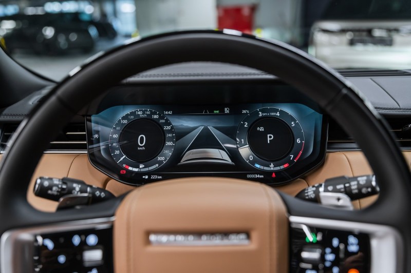 Land Rover Range Rover V — 2026