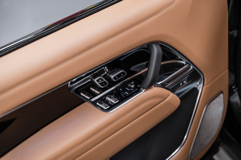 Land Rover Range Rover V — 2026