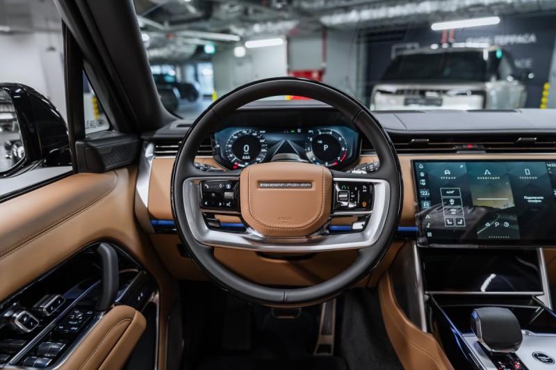 Land Rover Range Rover V — 2026