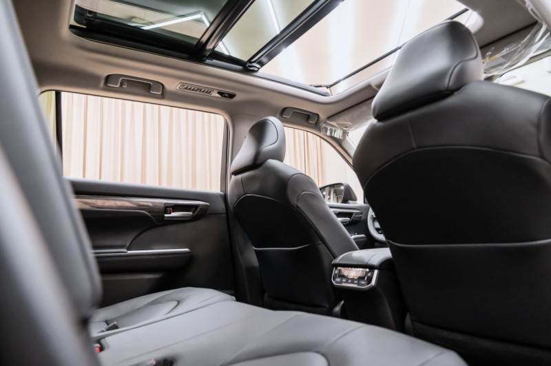 Toyota Highlander IV — 2026