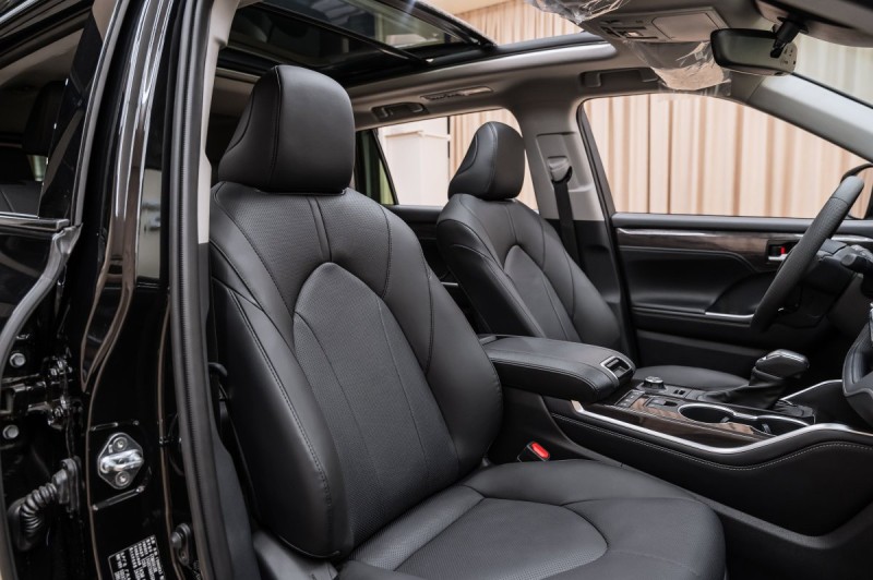 Toyota Highlander IV — 2026