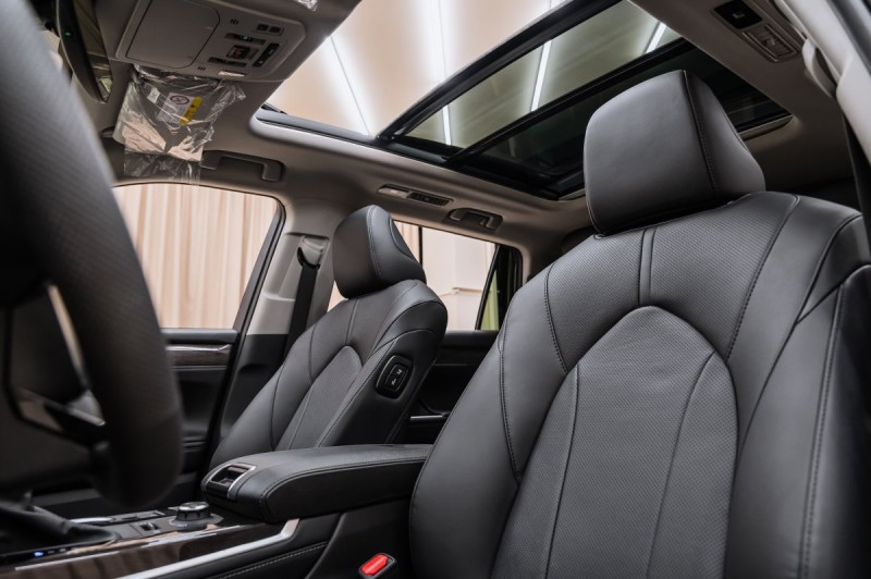Toyota Highlander IV — 2026
