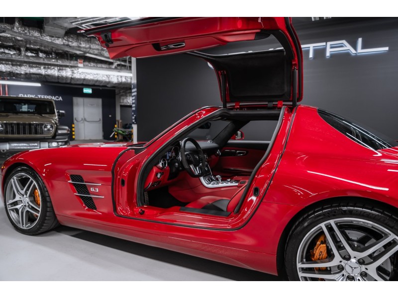 Mercedes-Benz SLS AMG  2010