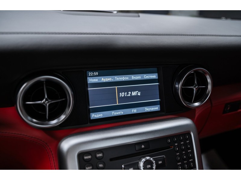 Mercedes-Benz SLS AMG  2010