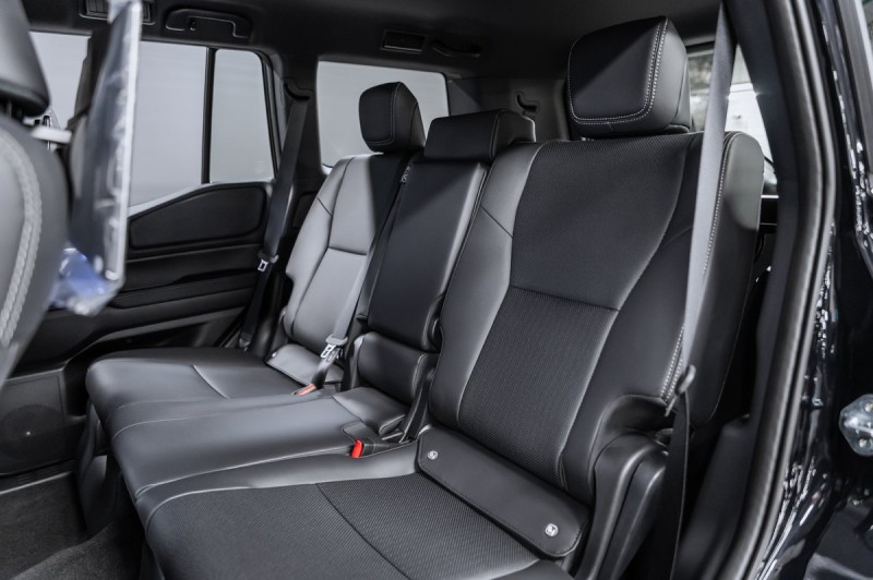 Toyota Land Cruiser Prado Комфорт 2025