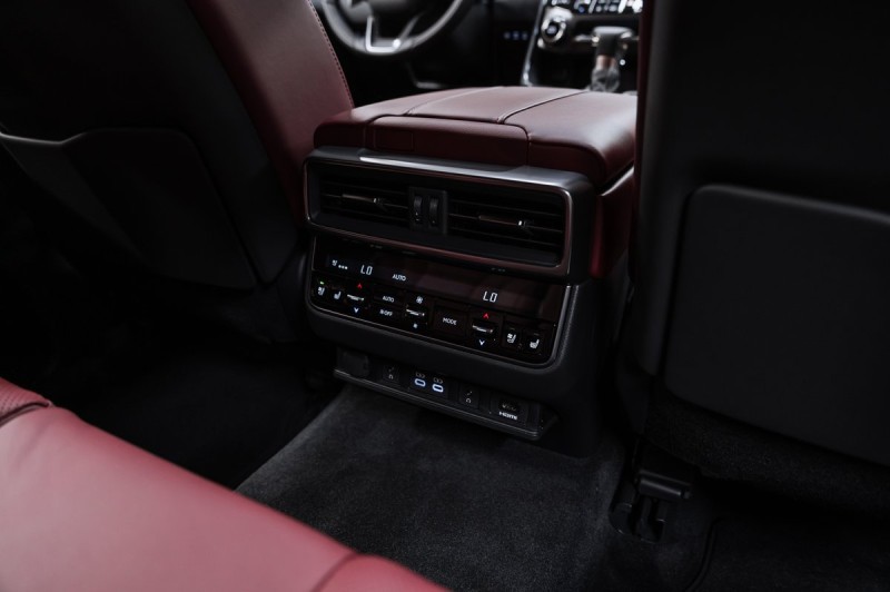 Lexus LX Luxury 2026