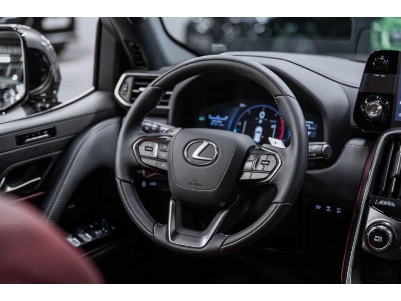Lexus LX Luxury 2026