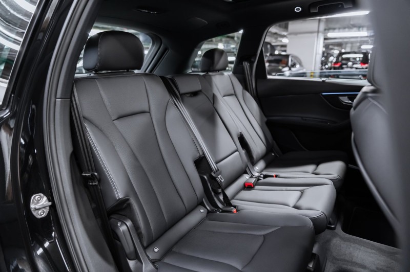 Audi Q7 45 TFSI quattro tiptronic 2025