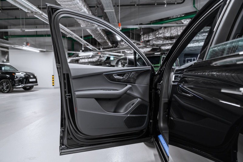 Audi Q7 45 TFSI quattro tiptronic 2025