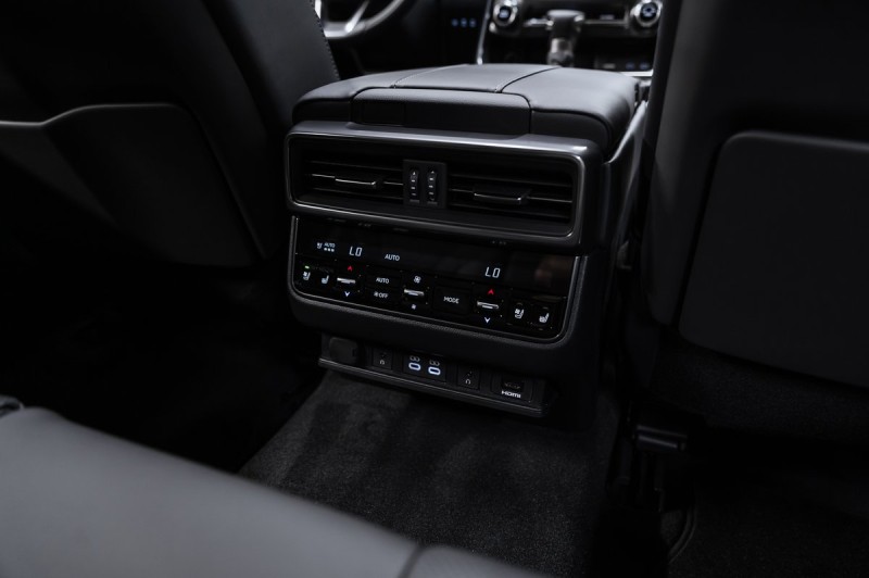Lexus LX Luxury 2026