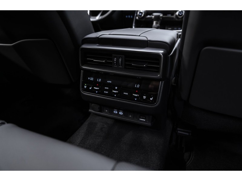 Lexus LX Luxury 2026
