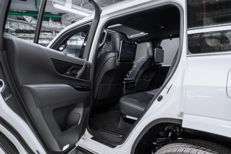 Lexus LX Luxury 2026
