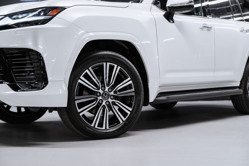Lexus LX Luxury 2026