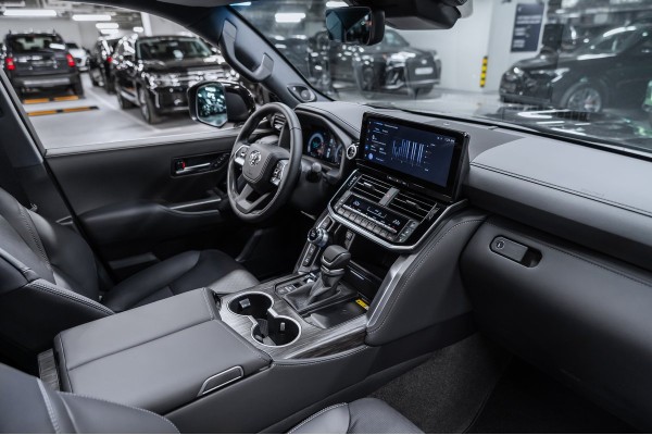 Toyota Land Cruiser ZX (7 мест) 2026