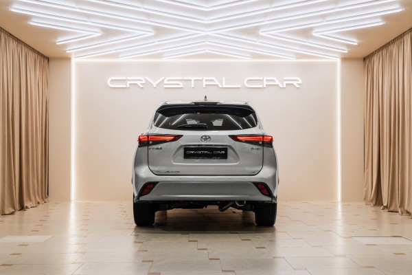 Toyota Highlander IV (XU70) Supreme - 2026