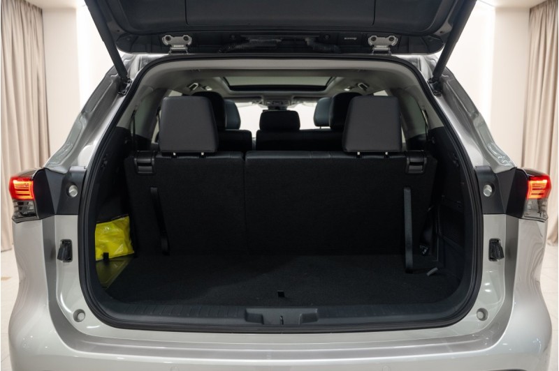 Toyota Highlander IV — 2026