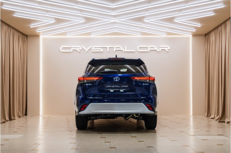 Toyota Highlander IV — 2026