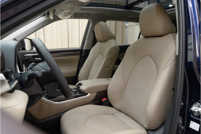 Toyota Highlander IV — 2026