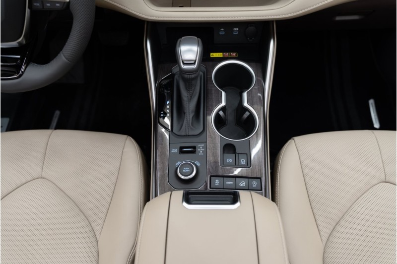 Toyota Highlander IV — 2026