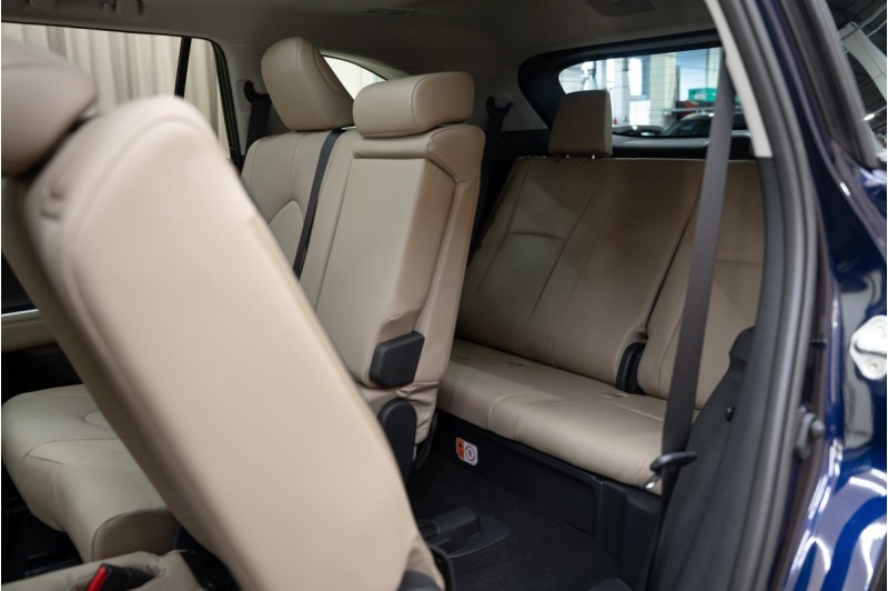 Toyota Highlander IV — 2026