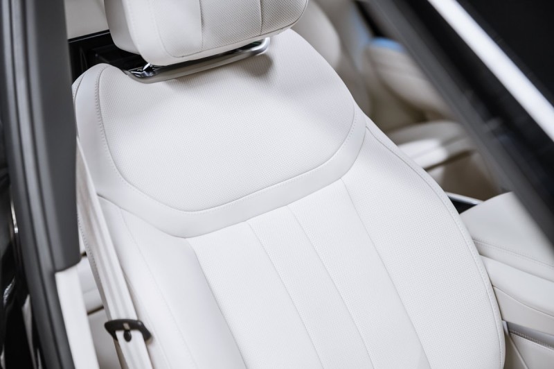 Land Rover Range Rover Autobiography 2026