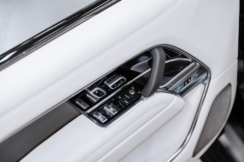 Land Rover Range Rover Autobiography 2026