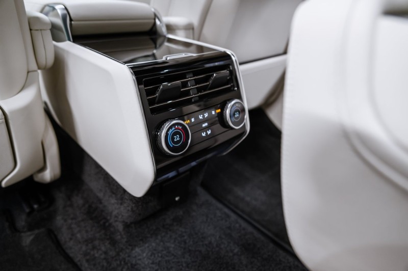 Land Rover Range Rover Autobiography 2026